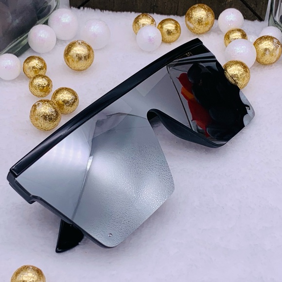 Retro Square Reflective Grey Sunglasses - Picture 10 of 13